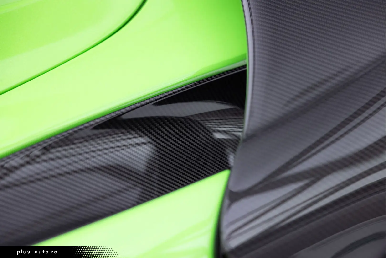 MCLAREN 750S Spider 4.0 V8   Mantis Green   Carbon Bonne