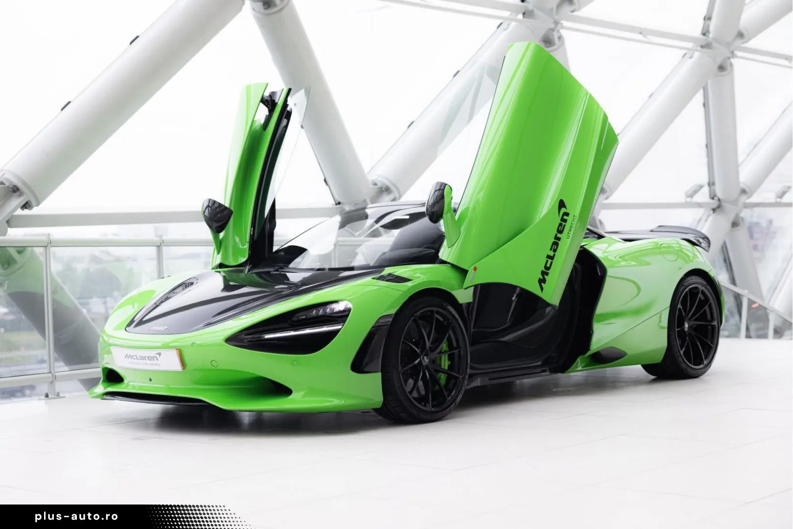 MCLAREN 750S Spider 4.0 V8   Mantis Green   Carbon Bonne