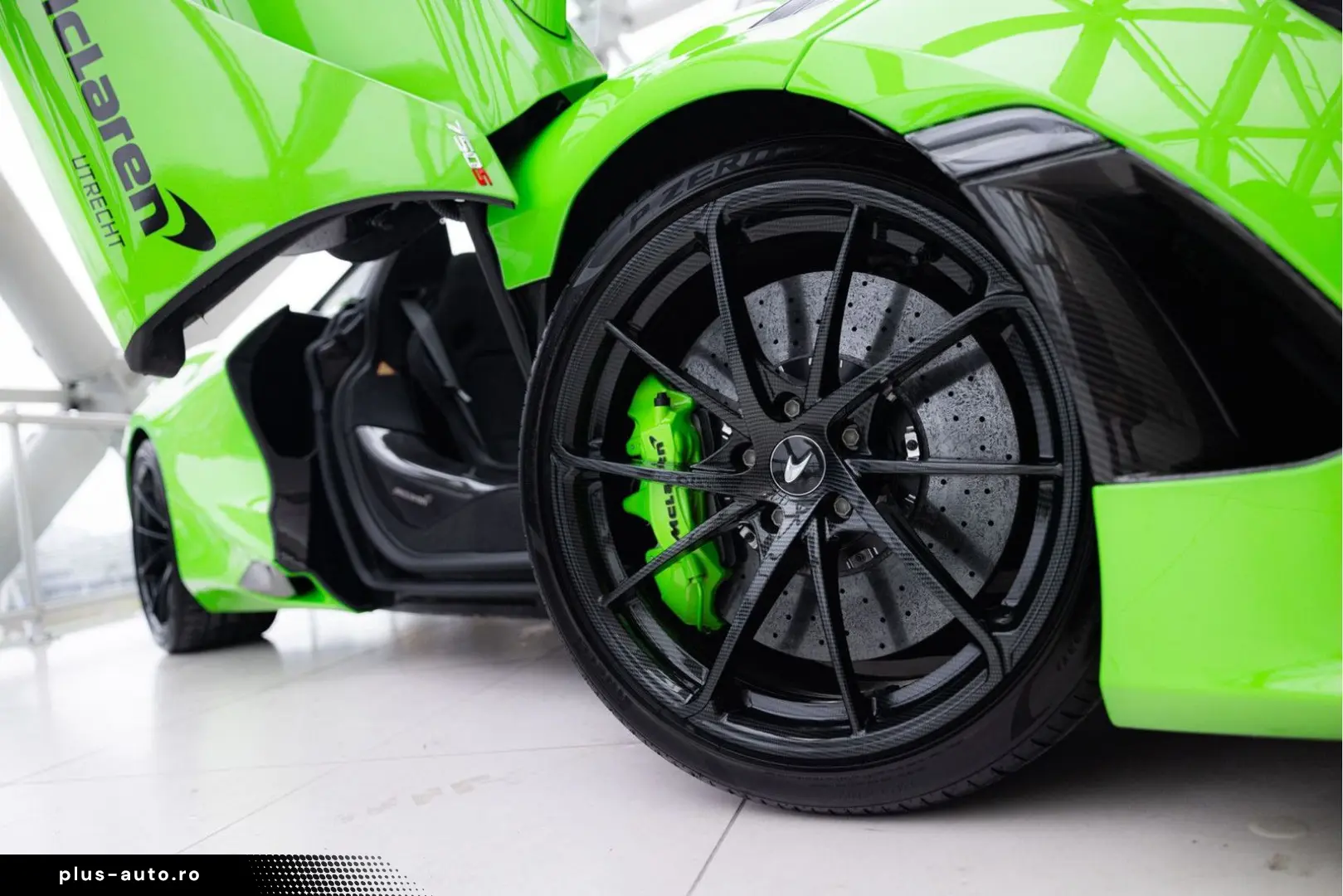 MCLAREN 750S Spider 4.0 V8   Mantis Green   Carbon Bonne