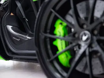 MCLAREN 750S Spider 4.0 V8   Mantis Green   Carbon Bonne
