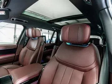 Land Rover Range Rover P530 LWB Autobiography