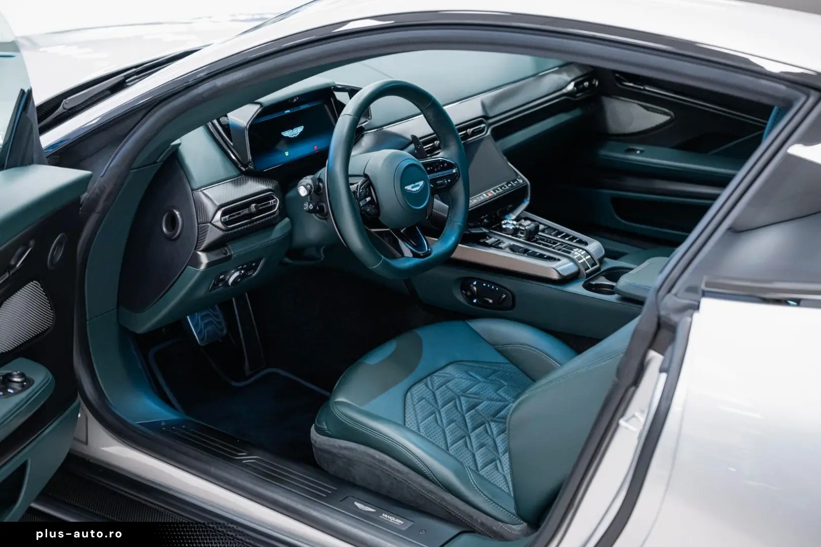 ASTON MARTIN Vanquish Coupe   25MY   Full Factory Options