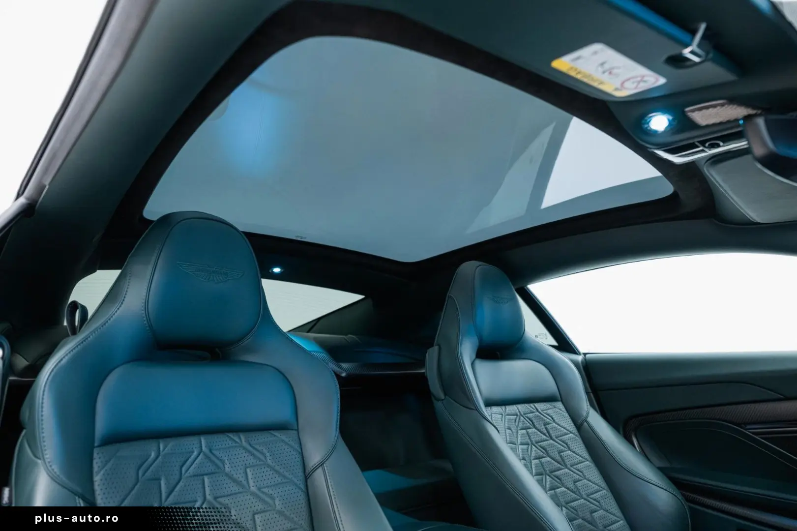 ASTON MARTIN Vanquish Coupe   25MY   Full Factory Options