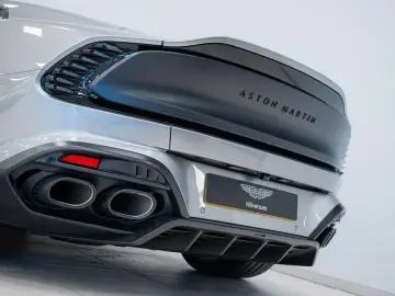 ASTON MARTIN Vanquish Coupe   25MY   Full Factory Options