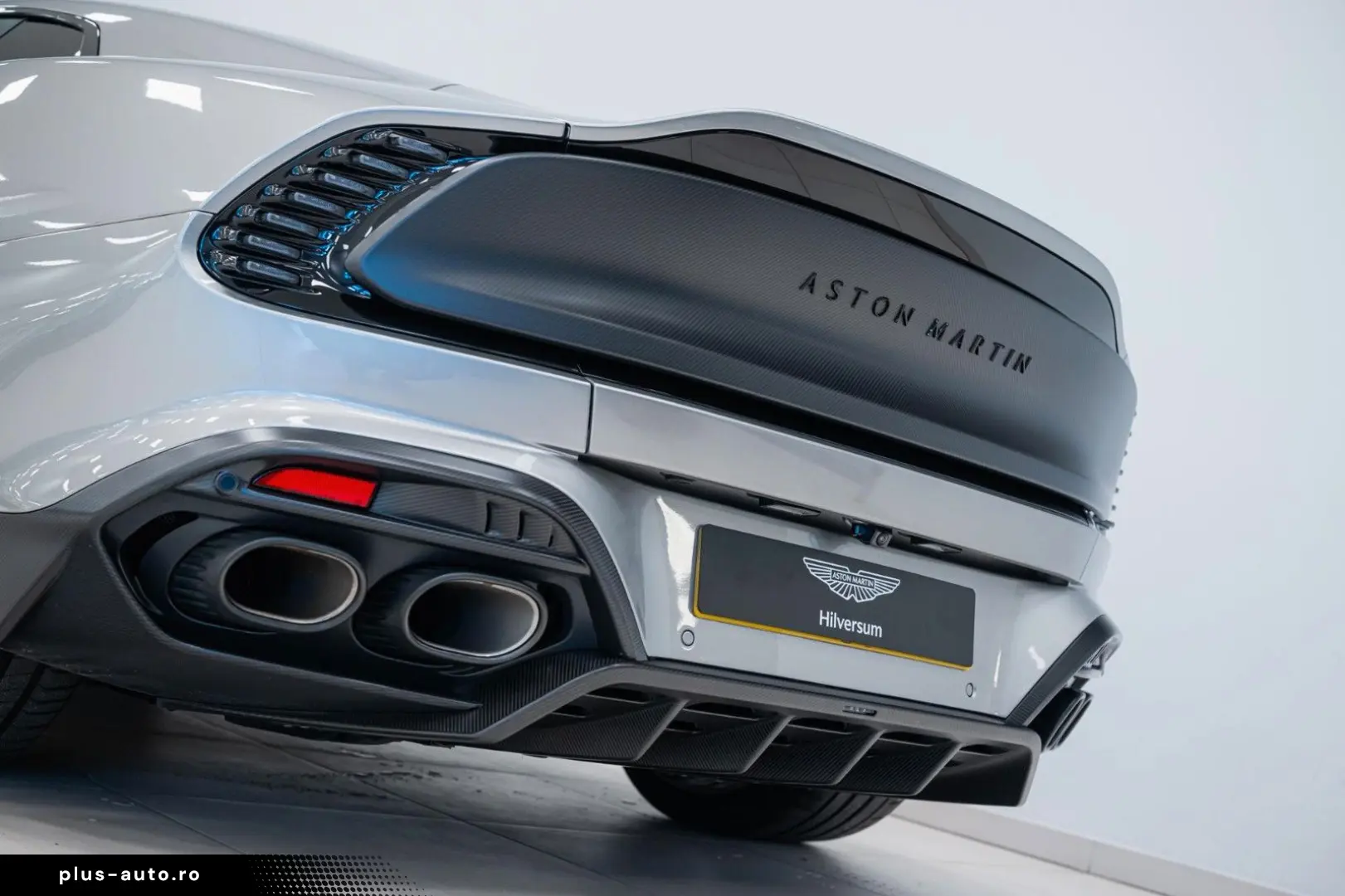 ASTON MARTIN Vanquish Coupe   25MY   Full Factory Options