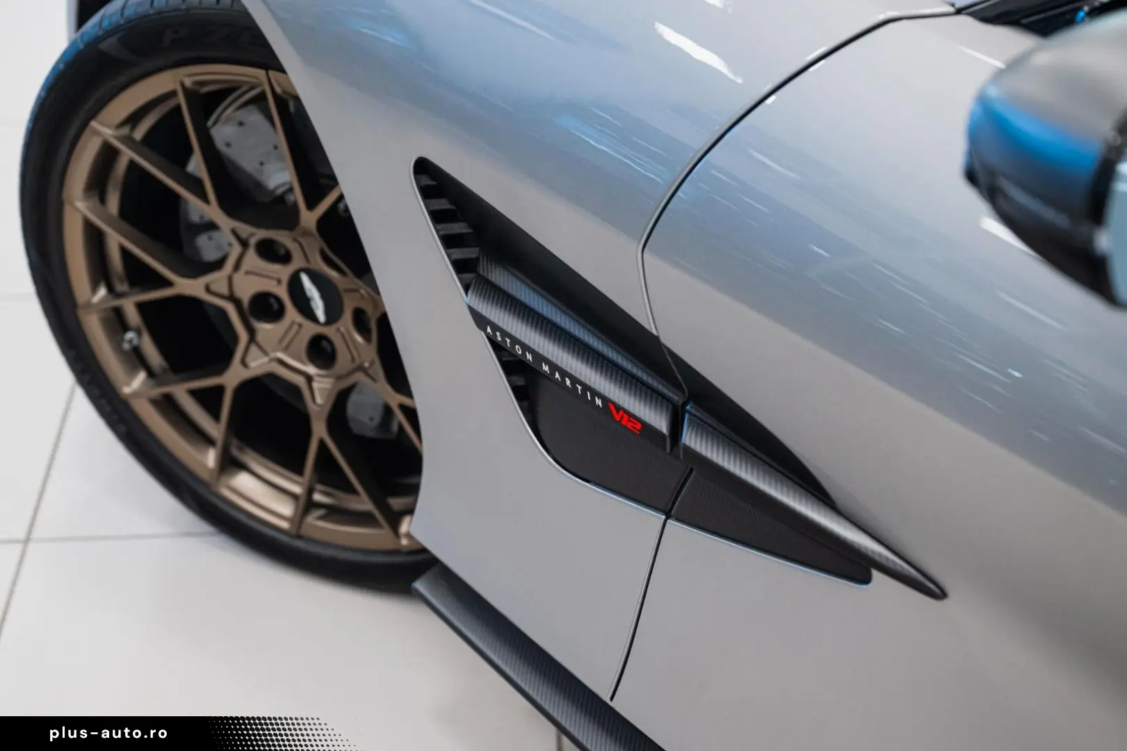 ASTON MARTIN Vanquish Coupe   25MY   Full Factory Options