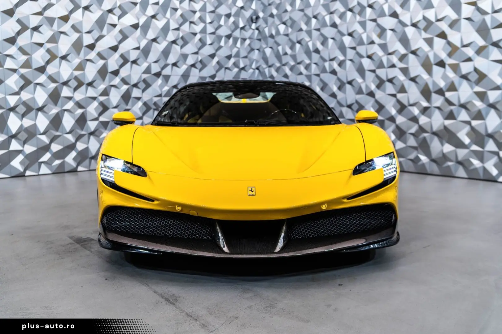 FERRARI SF90 Spider Assetto Fiorano