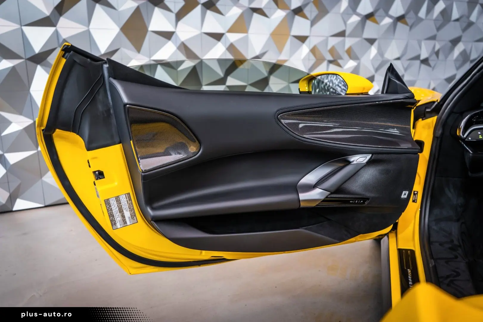 FERRARI SF90 Spider Assetto Fiorano
