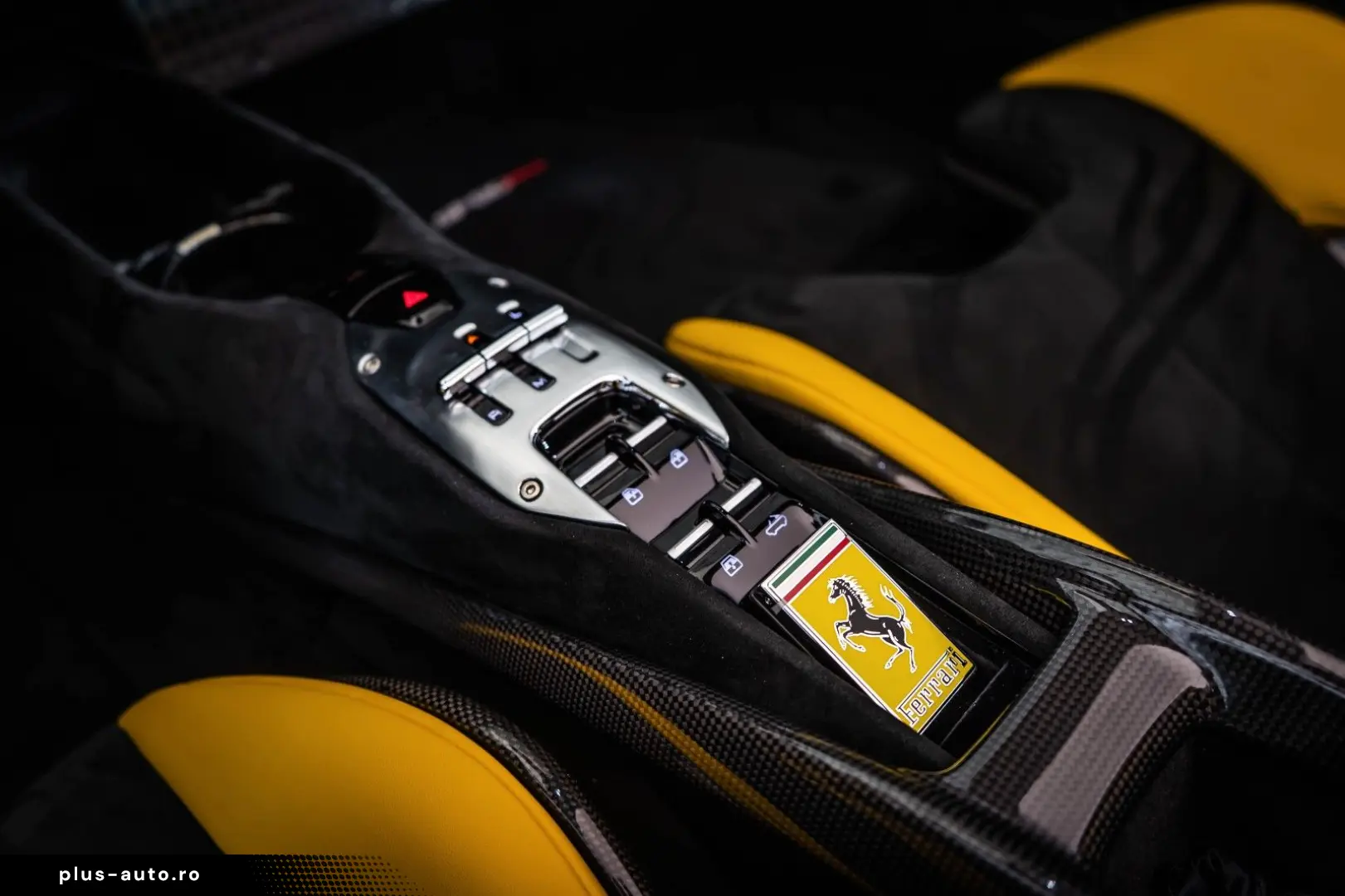 FERRARI SF90 Spider Assetto Fiorano