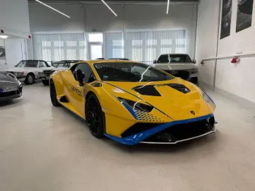 LAMBORGHINI Huracan STO 1of 1  Lift  Carbon  5 Yrs. Warranty