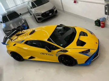 LAMBORGHINI Huracan STO 1of 1  Lift  Carbon  5 Yrs. Warranty