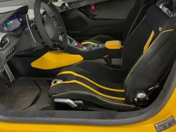 LAMBORGHINI Huracan STO 1of 1  Lift  Carbon  5 Yrs. Warranty
