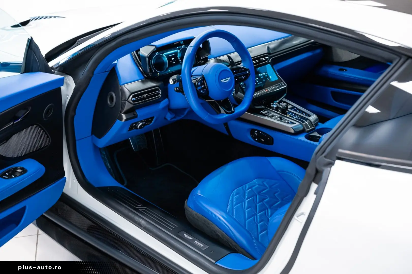 ASTON MARTIN Vanquish Coupe   25MY   Full Factory Options