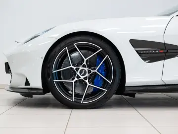 ASTON MARTIN Vanquish Coupe   25MY   Full Factory Options