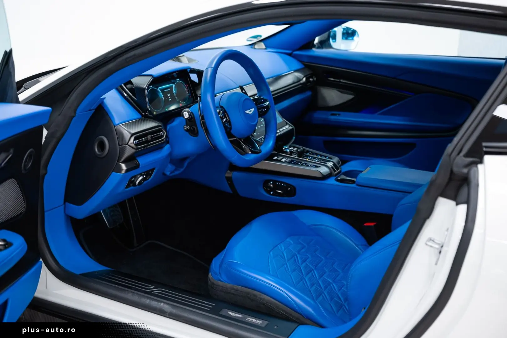 ASTON MARTIN Vanquish Coupe   25MY   Full Factory Options
