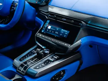 ASTON MARTIN Vanquish Coupe   25MY   Full Factory Options