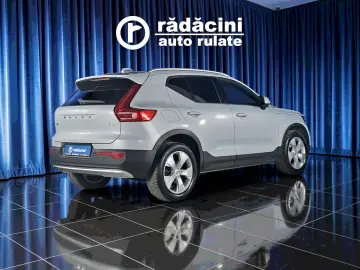 VOLVO XC 40 MOMENTUM PRO T2 163CP 2021