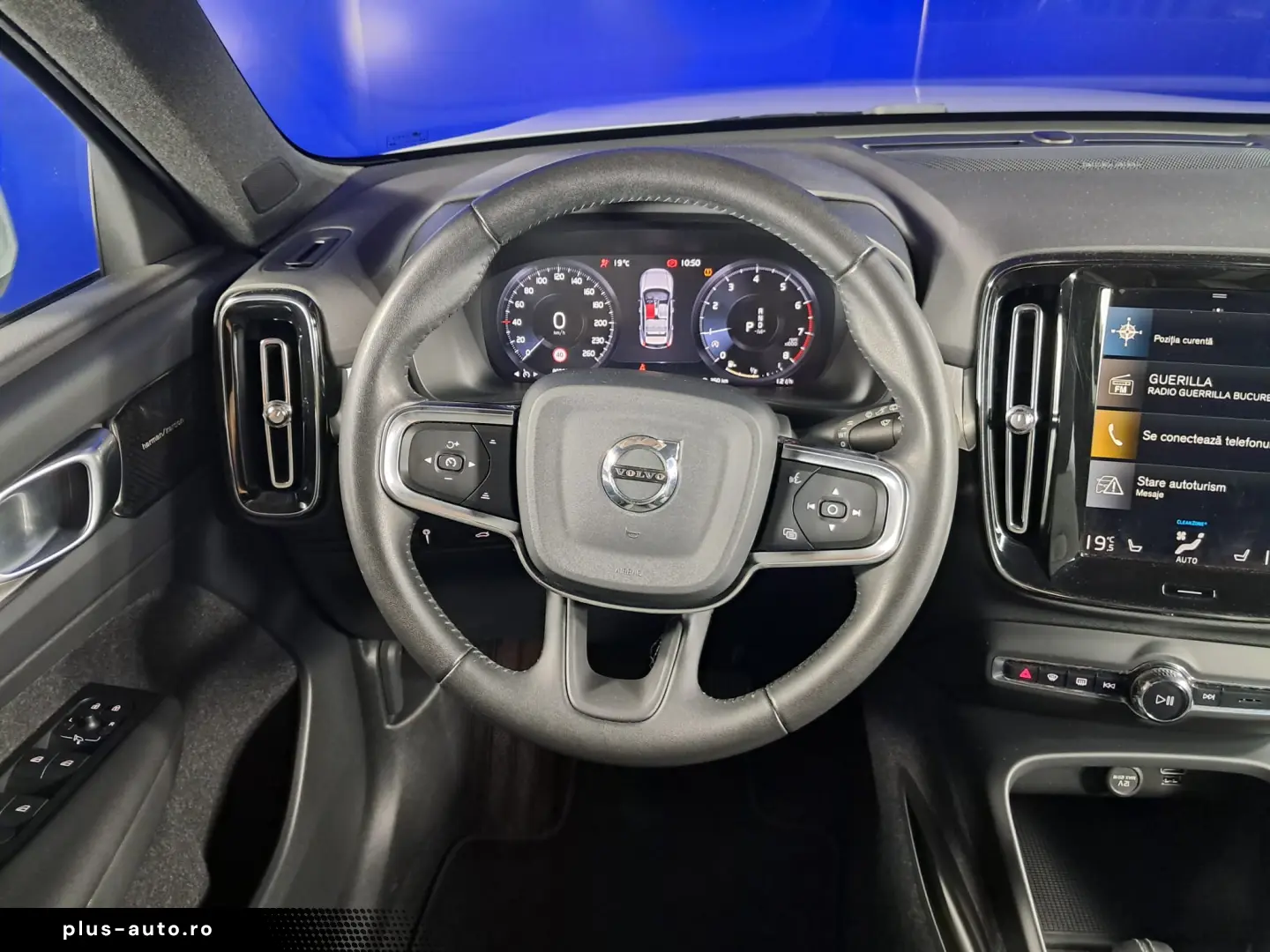 VOLVO XC 40 MOMENTUM PRO T2 163CP 2021