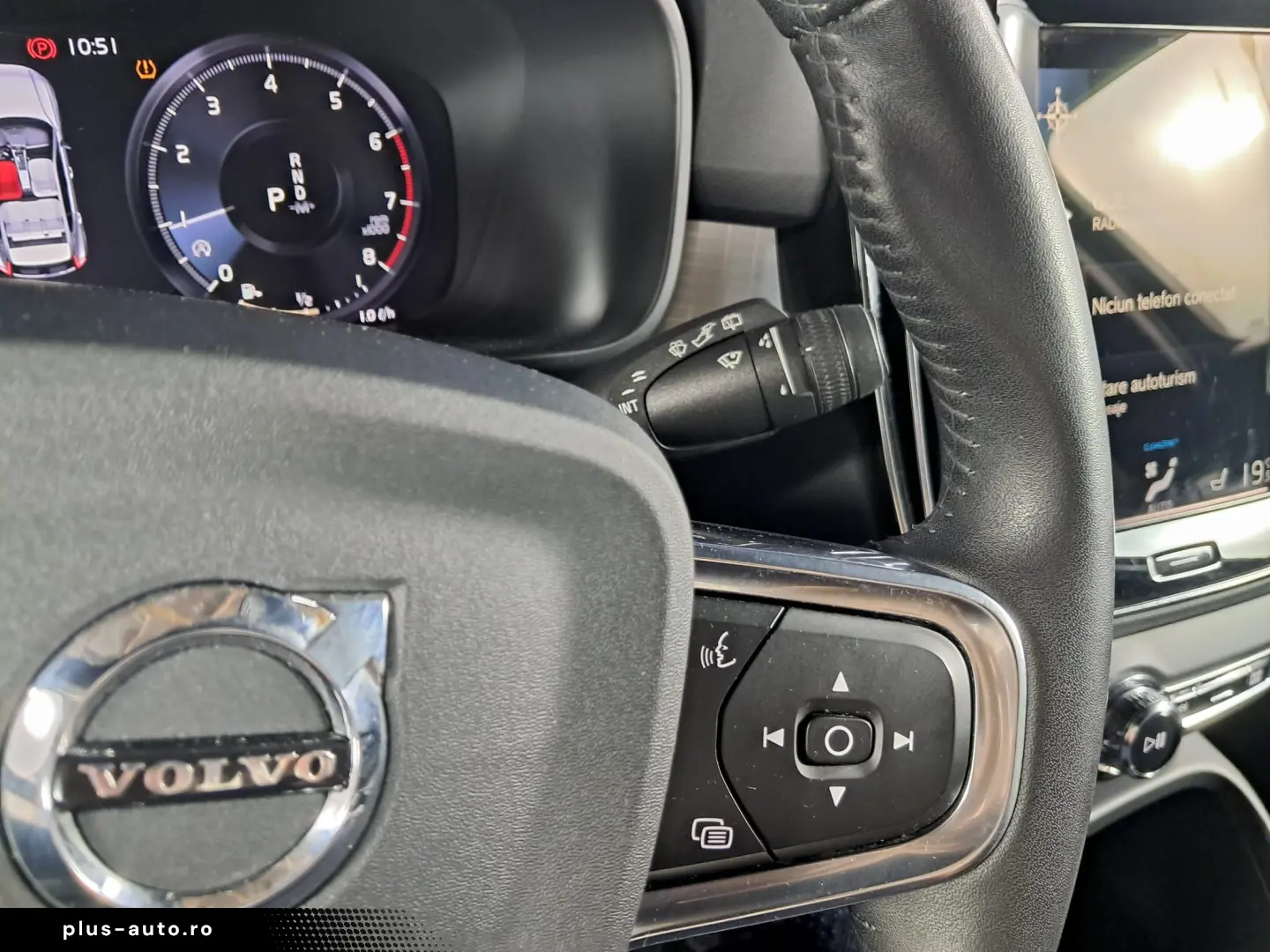 VOLVO XC 40 MOMENTUM PRO T2 163CP 2021