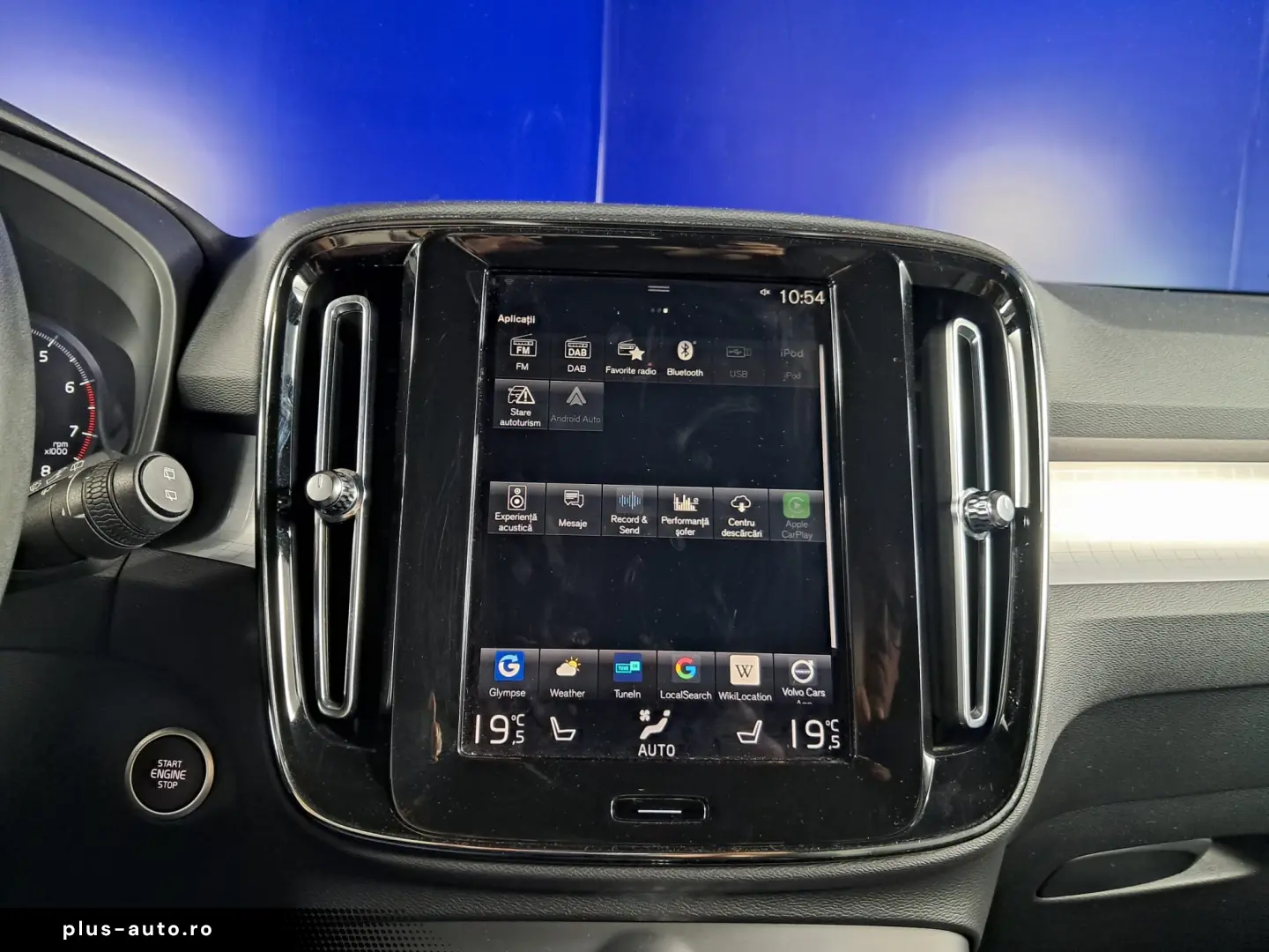 VOLVO XC 40 MOMENTUM PRO T2 163CP 2021