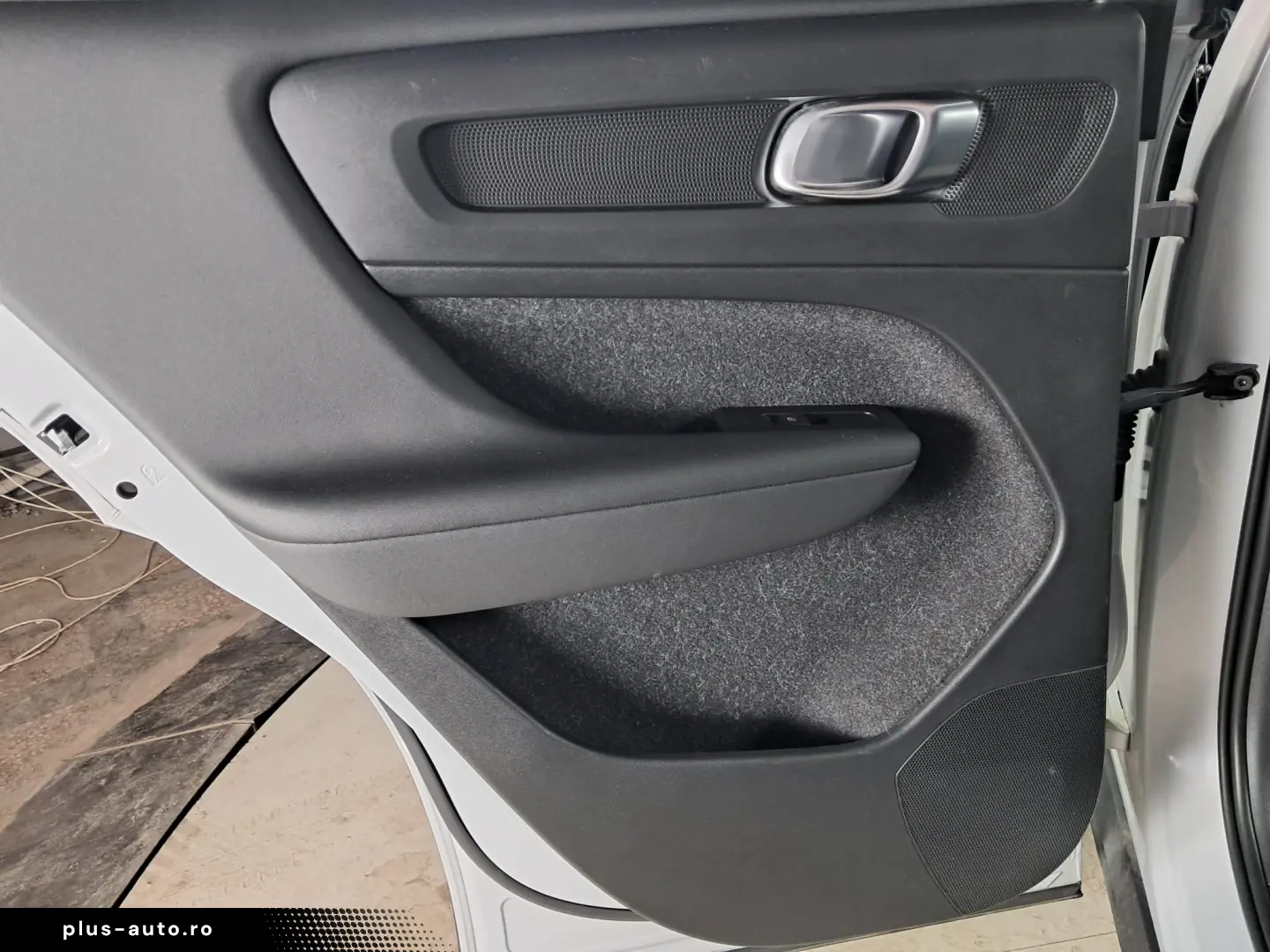 VOLVO XC 40 MOMENTUM PRO T2 163CP 2021