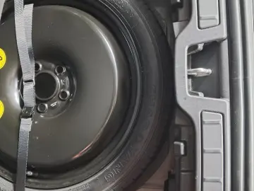 VOLVO XC 40 MOMENTUM PRO T2 163CP 2021