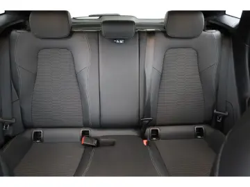 MERCEDES-BENZ GLA 250 e Progressive Distr Multibeam &hellip;
