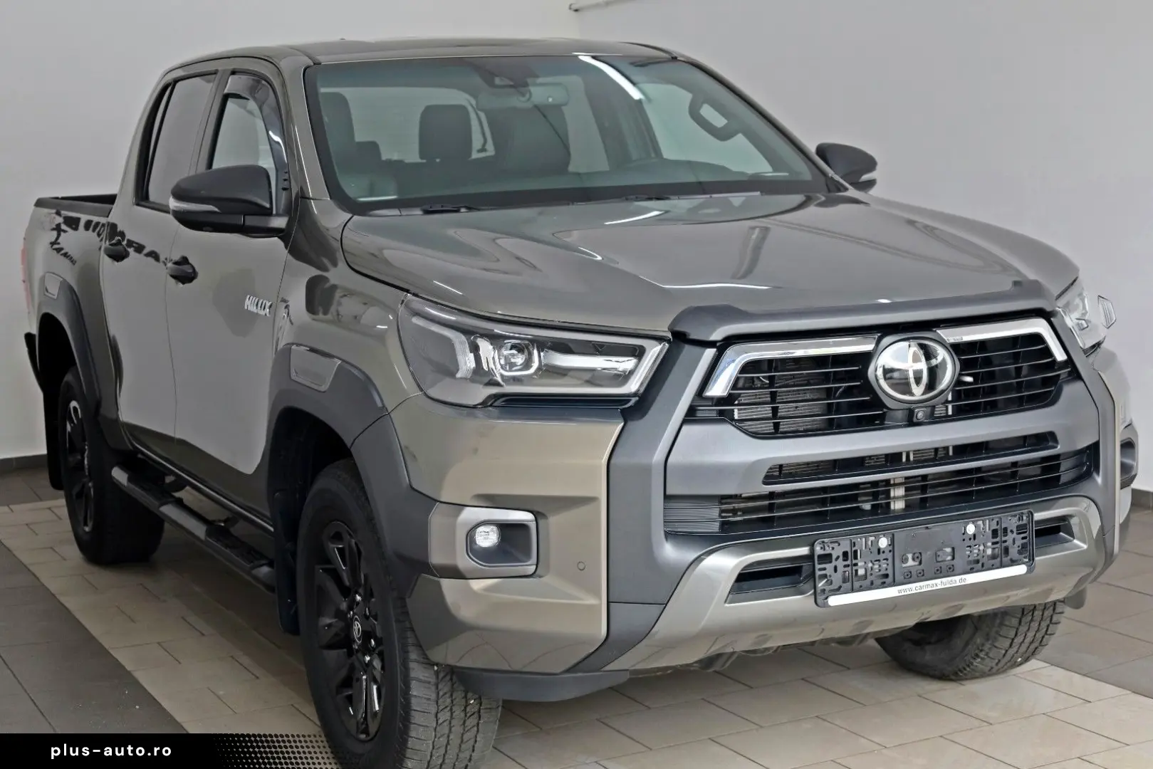 TOYOTA Hilux 2.8 D-4D Invincible Navi ACC   AHK