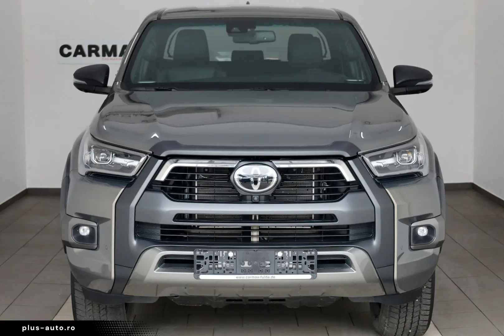 TOYOTA Hilux 2.8 D-4D Invincible Navi ACC   AHK