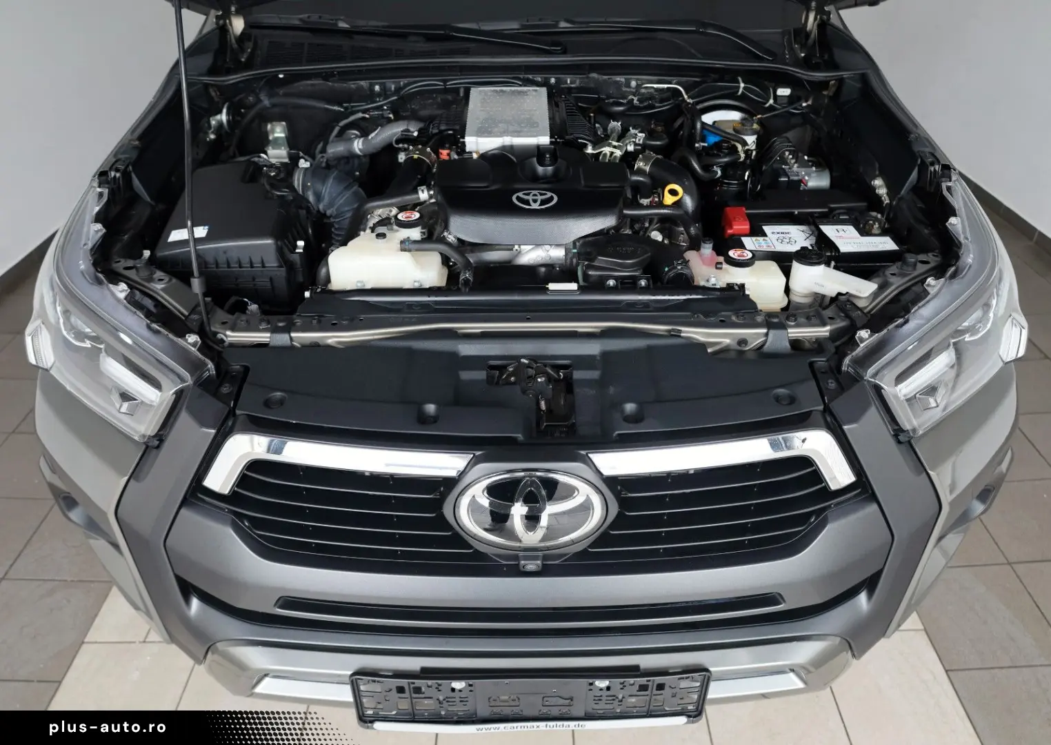 TOYOTA Hilux 2.8 D-4D Invincible Navi ACC   AHK