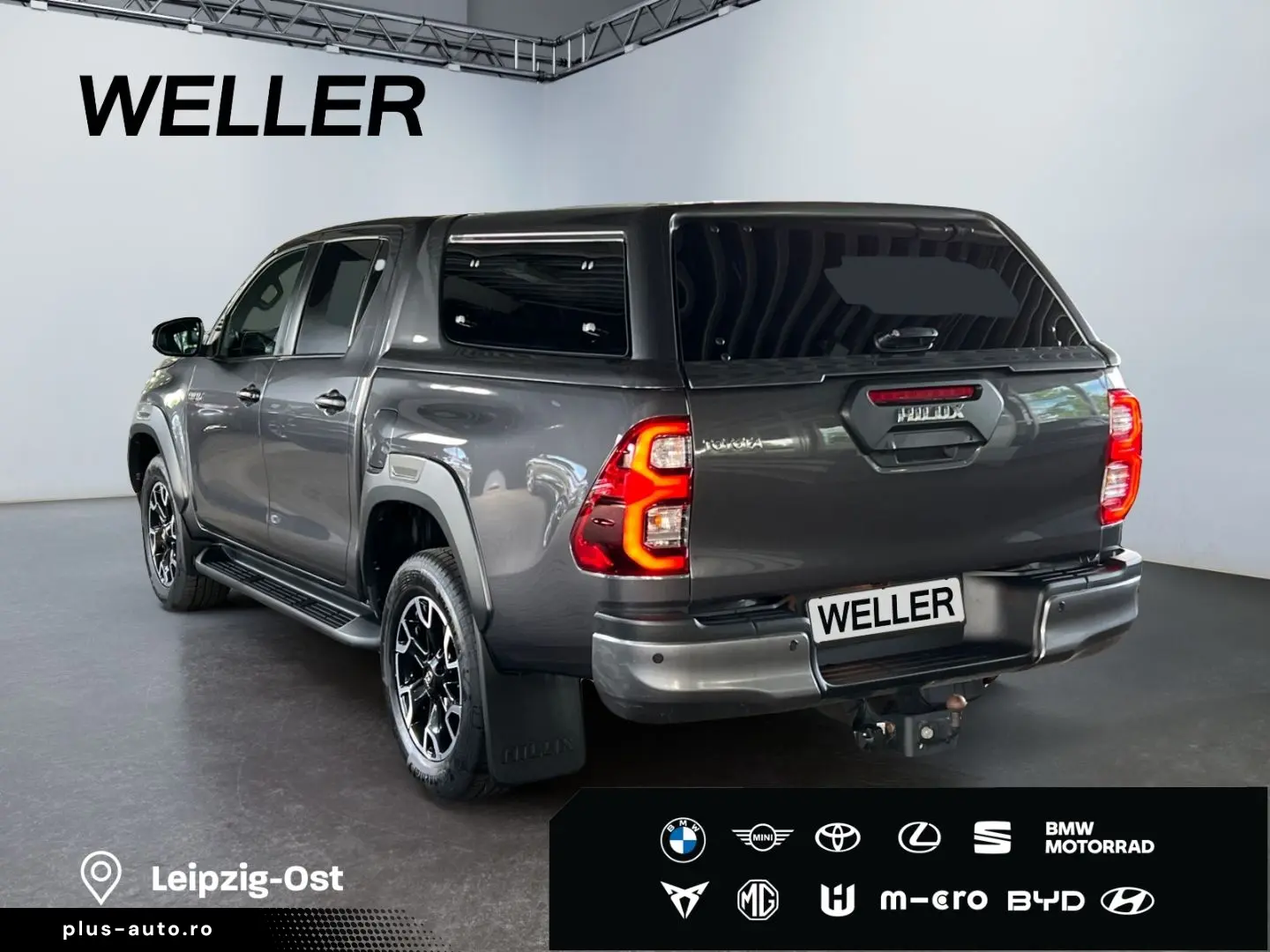 TOYOTA Hilux 4x4 Double Cab Invincible  Hardtop AHK 360