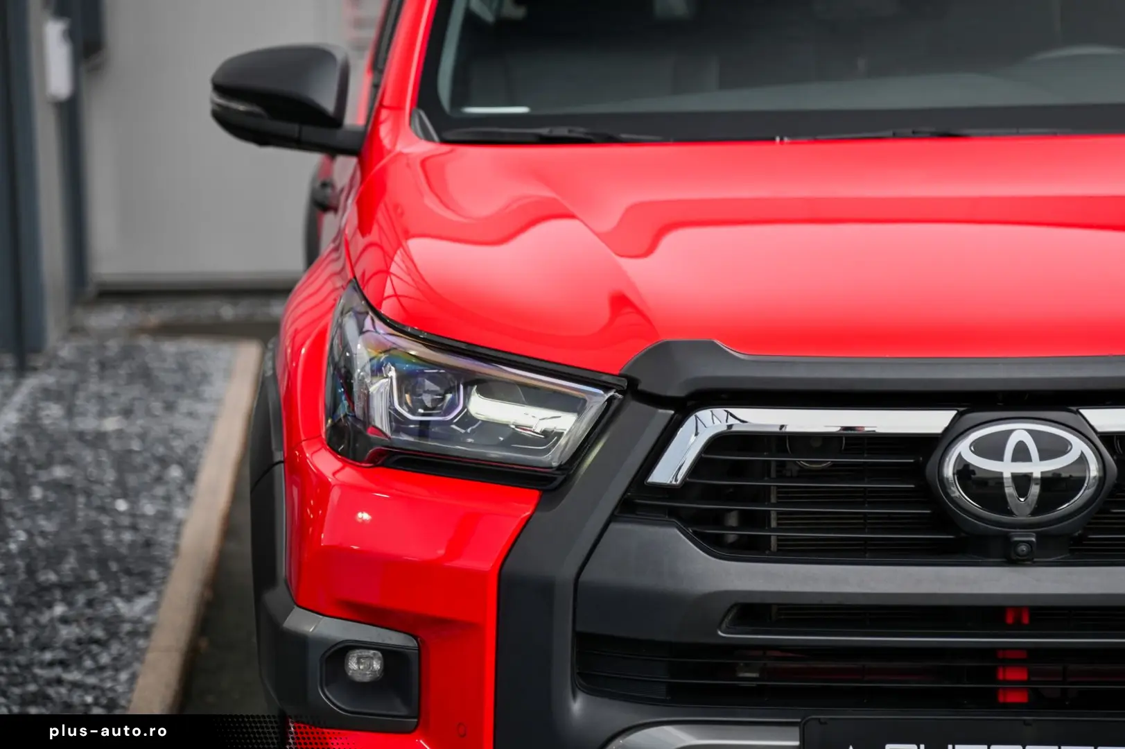 TOYOTA Hilux 2.8 D Aut. 4x4 Double Cab  Invincible  AHK