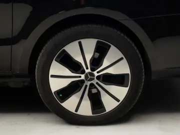 Mercedes-Benz V 300 d Lang 4Matic Avantgarde – 2023