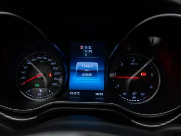 Mercedes-Benz V 300 d Lang 4Matic Avantgarde – 2023