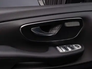 Mercedes-Benz V 300 d Lang 4Matic Avantgarde – 2023