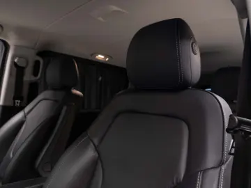 Mercedes-Benz V 300 d Lang 4Matic Avantgarde – 2023