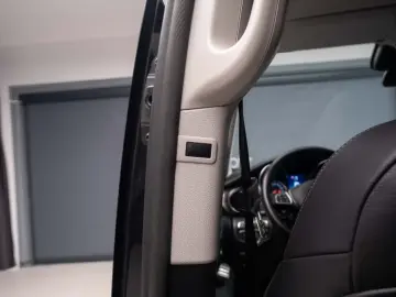 Mercedes-Benz V 300 d Lang 4Matic Avantgarde – 2023