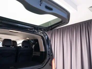 Mercedes-Benz V 300 d Lang 4Matic Avantgarde – 2023