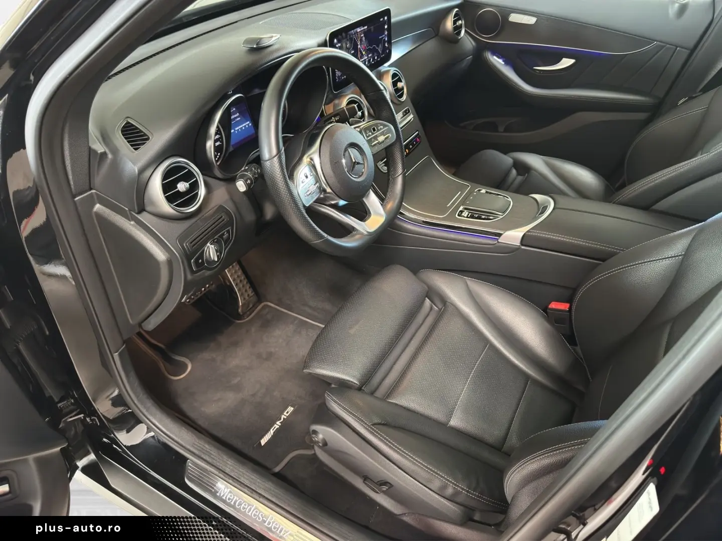 MERCEDES-BENZ GLC 220 d 4Matic AMG  LEDER NAVI PANO LED
