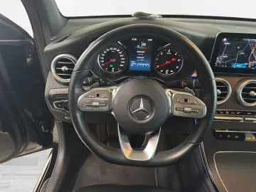 MERCEDES-BENZ GLC 220 d 4Matic AMG  LEDER NAVI PANO LED