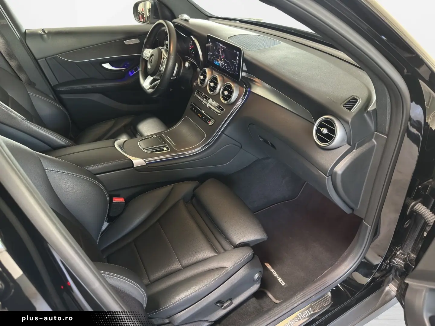 MERCEDES-BENZ GLC 220 d 4Matic AMG  LEDER NAVI PANO LED