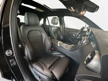MERCEDES-BENZ GLC 220 d 4Matic AMG  LEDER NAVI PANO LED