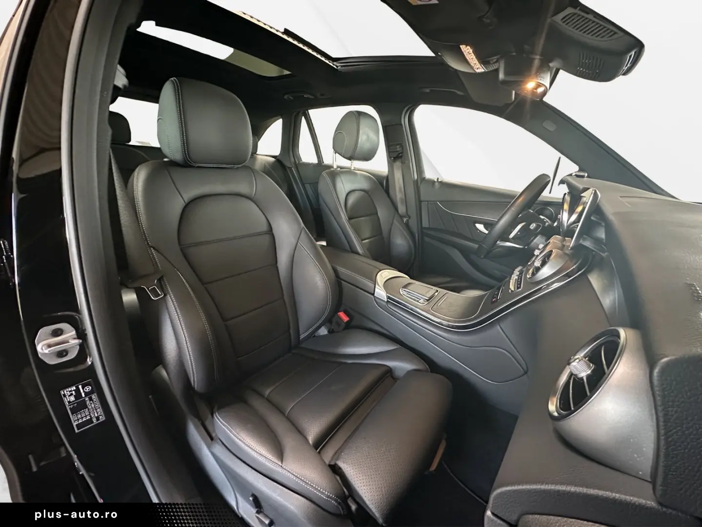 MERCEDES-BENZ GLC 220 d 4Matic AMG  LEDER NAVI PANO LED