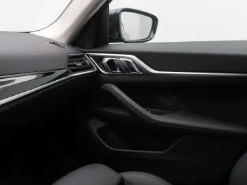 BMW i4 eD40 GC Kamera Widscreen Leder Sportsitz DAB