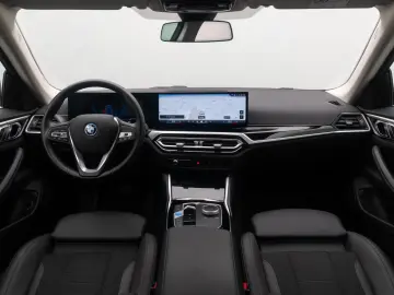 BMW i4 eD40 GC Kamera Widscreen Leder Sportsitz DAB