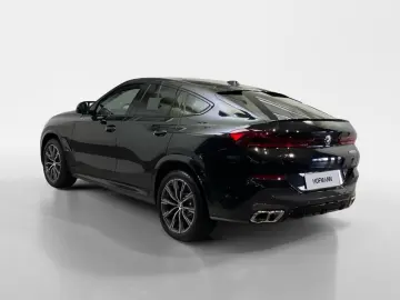BMW X6 M60i xDrive AHK Pano Innovation B&W Standhzg.