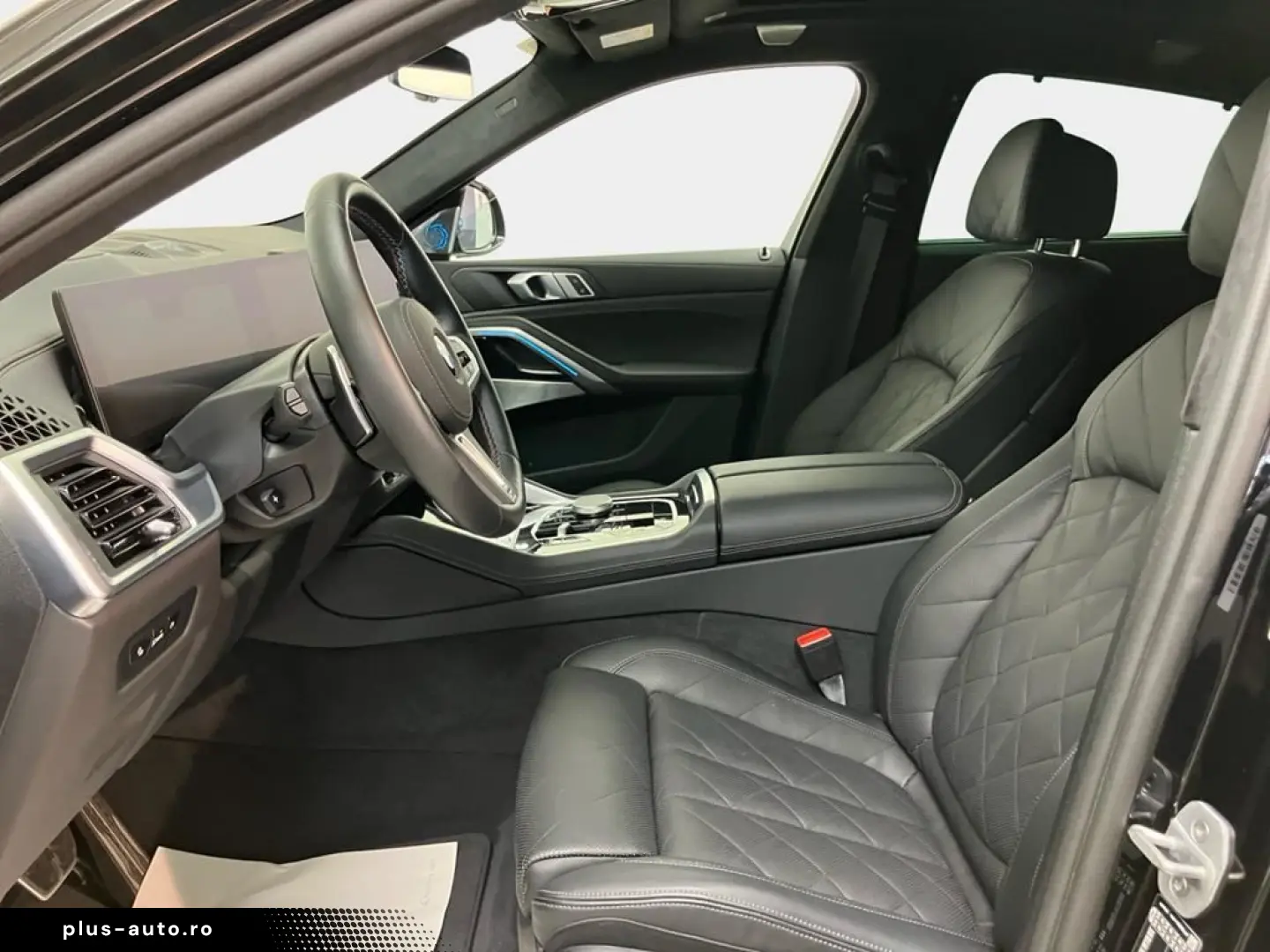 BMW X6 M60i xDrive AHK Pano Innovation B&W Standhzg.