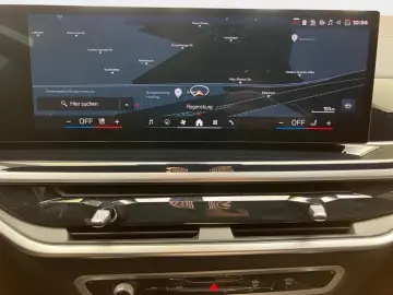 BMW X6 M60i xDrive AHK Pano Innovation B&W Standhzg.