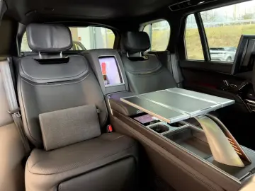 Land Rover Range Rover LWB P615 SV