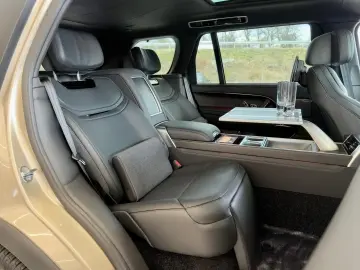 Land Rover Range Rover LWB P615 SV